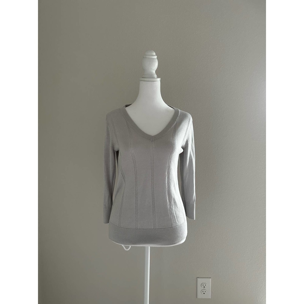 Banana Republic knit v neck sweater shirt 3/4 length sleeve